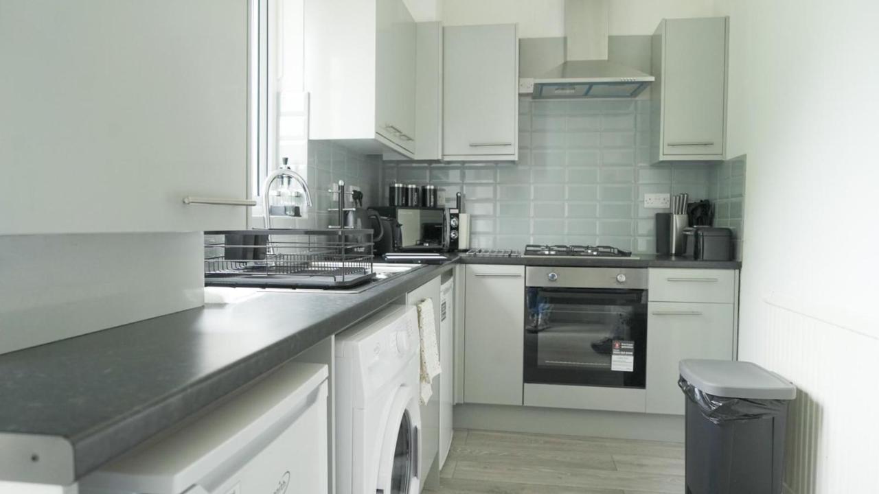 Jewel Of Barking London Villa Bagian luar foto