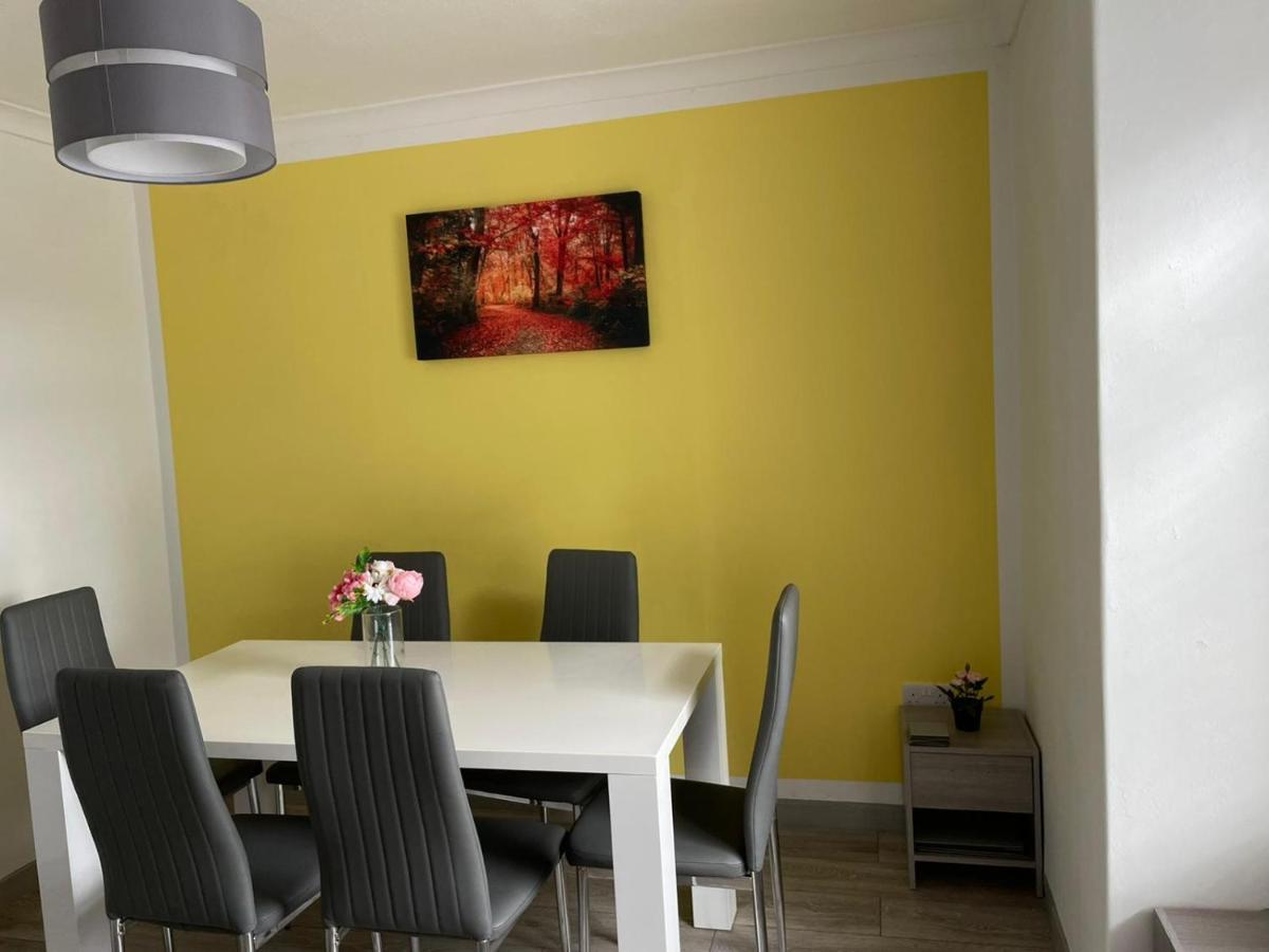 Jewel Of Barking London Villa Bagian luar foto